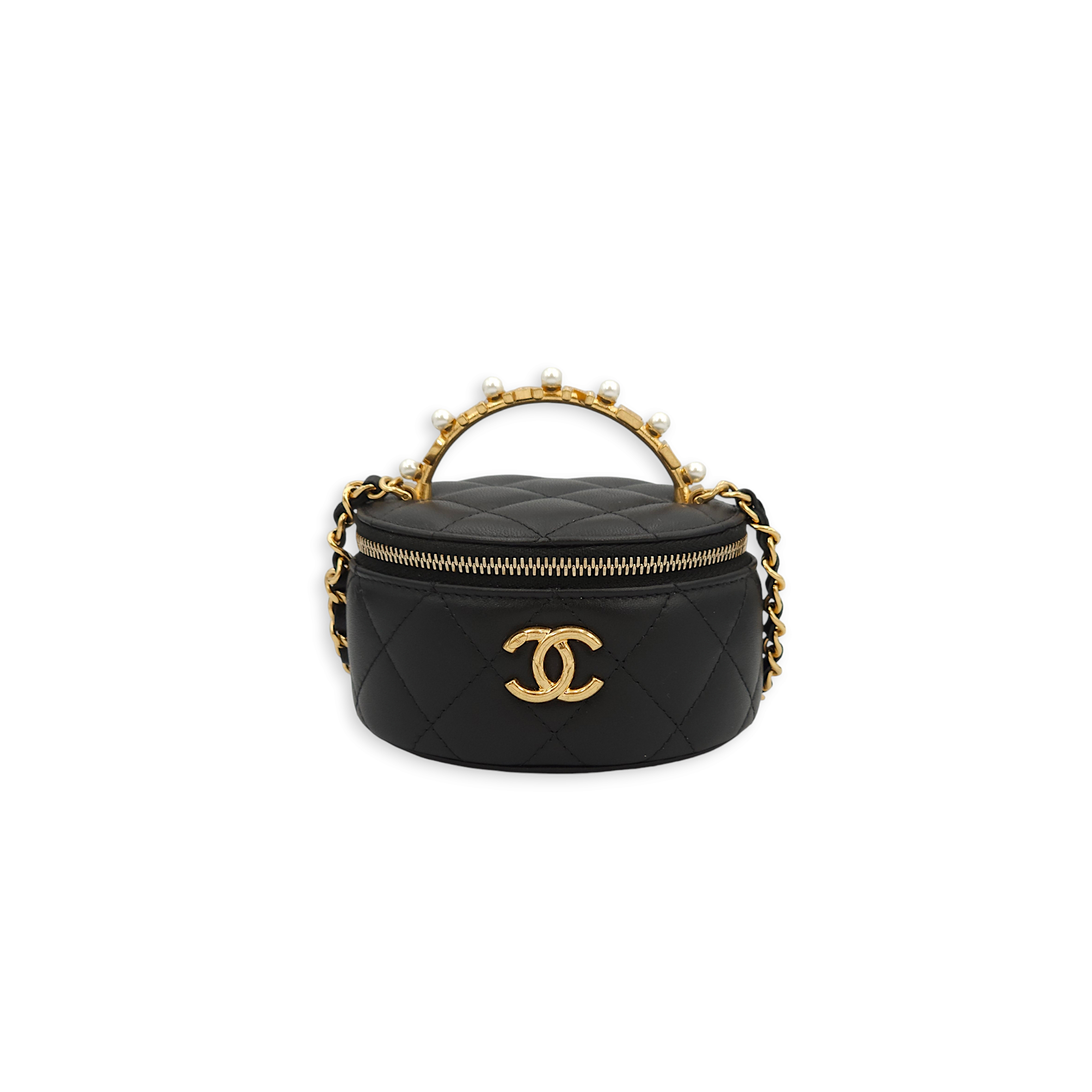 Ch*el master round vanity logopearl black top handle bag in lambskin, gold hardware (11*9*6cm)